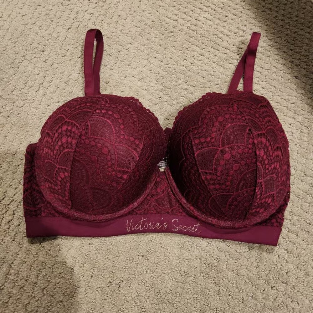 Victoria's Secret brand lace pushup bra 38DD